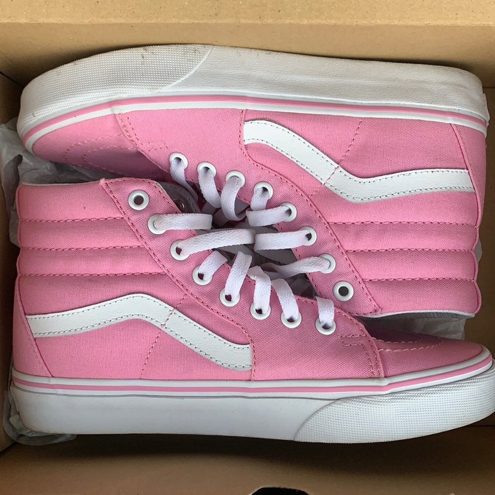 Pink sk8-Hi vans